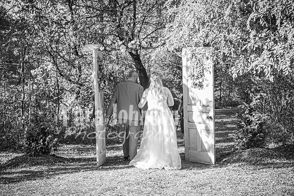Michael & Ashlee McGrath - Complete - BW - TJP (145 of 428)