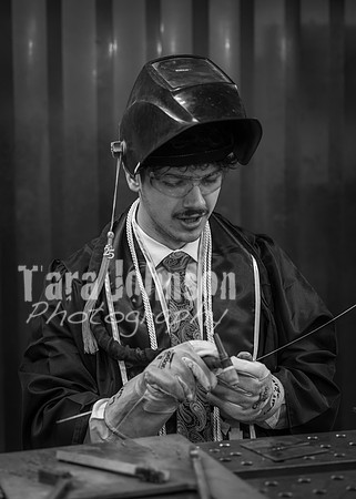 Kera & Friends Grad Photos W25 B&W (236 of 259)