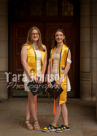 Emma & Friends Grad Photos W25 (21 of 96)
