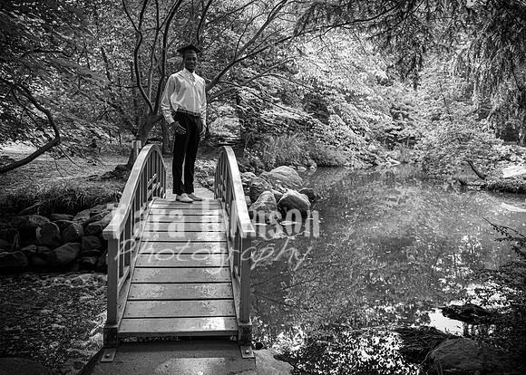 Gerrard McCoy @ Cranbrook Gardens - BW - TJP (41 of 127)