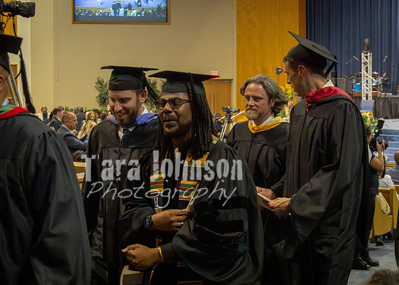 UDJ Graduation 2025 - Exit (76 of 79)