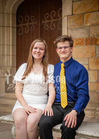 24 U of M Grad Photos - Audrey-141
