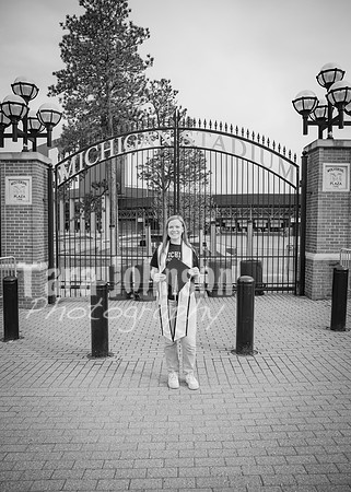 24 U of M Grad Photos - Audrey-46