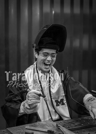 Kera & Friends Grad Photos W25 B&W (246 of 259)