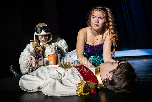 22 LHS Theatre - Mermaid R1 - Act 1 - TJP (201 of 363)