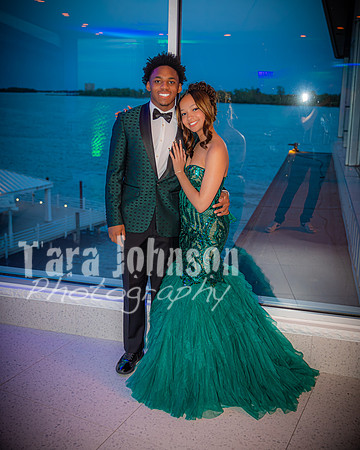 2024 U of D Prom - The Pose - DH (80 of 96)