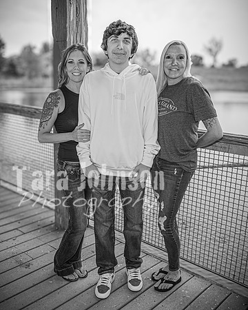 Corbin Gibson Family - BW - TJP (2 of 6)