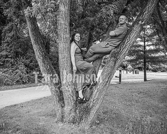 Torres Family @ Paint Creek Trail - BW - TJP (35 of 36)