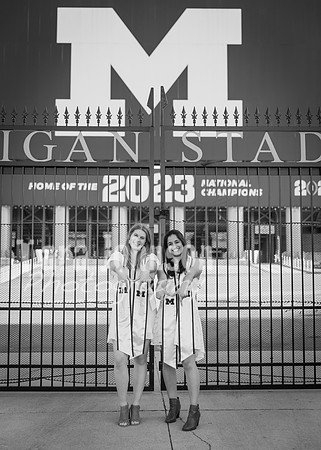 Kera & Friends Grad Photos W25 B&W (164 of 259)