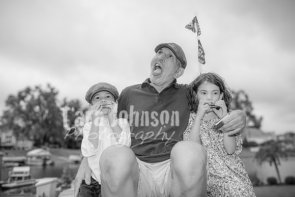 Sculthorpe Family @ Cedar Island - BW - TJP (40 of 58)