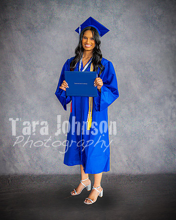 2025 IA Graduation - Gray Backdrop - TJP (244 of 359)
