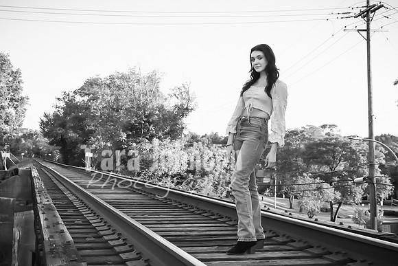 Aubrey Snavley - BW - TJP (20 of 45)
