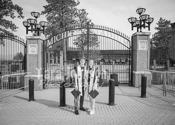 24 U of M Grad Photos - Audrey-76