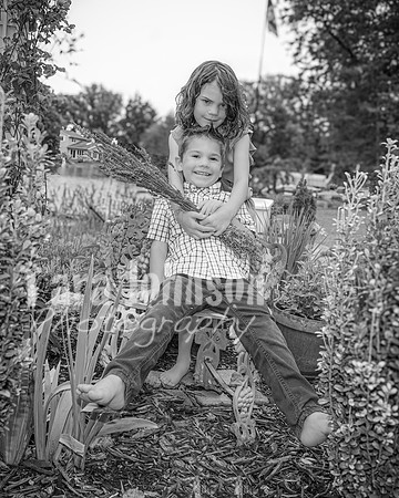 Sculthorpe Family @ Cedar Island - BW - TJP (17 of 58)