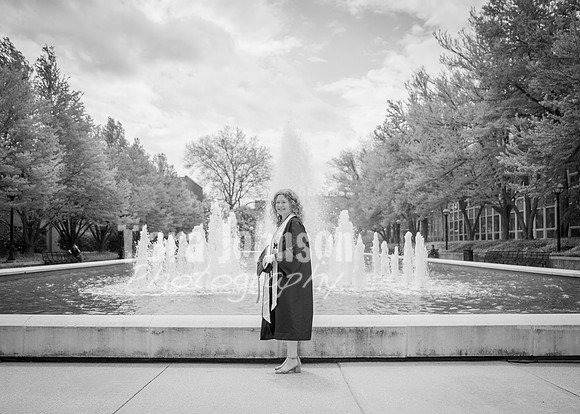 24 Grad Pictures - Kara BW-83