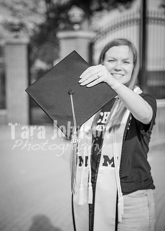24 U of M Grad Photos - Audrey-104