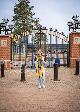 24 U of M Grad Photos - Audrey-45