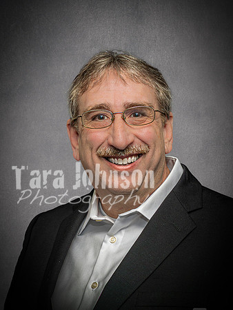 2025 SFV Services - Headshots - TJP (5 of 18)