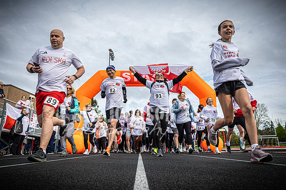 2025 Vivat 5K - Prerace - TJP (51 of 86)