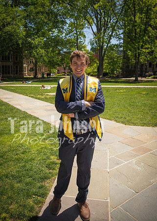 24 A. G. & S. Senior Photos (64 of 201)