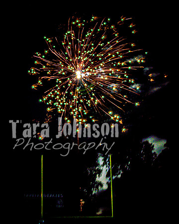 2022 LHS Fireworks - TJP (37 of 90)