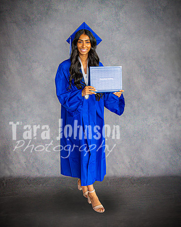 2025 IA Graduation - Gray Backdrop - TJP (229 of 359)