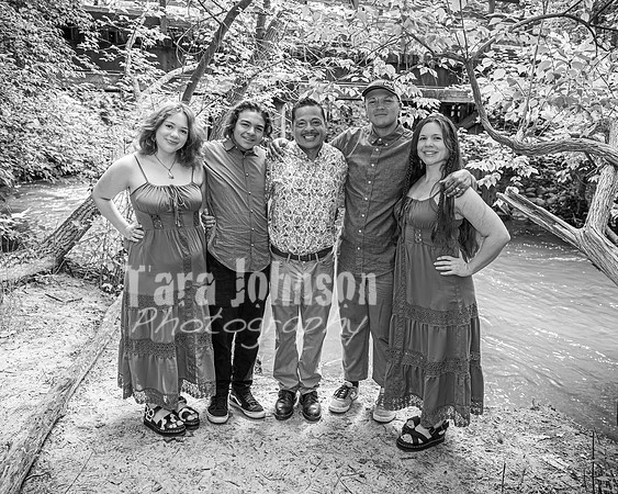 Torres Family @ Paint Creek Trail - BW - TJP (13 of 36)