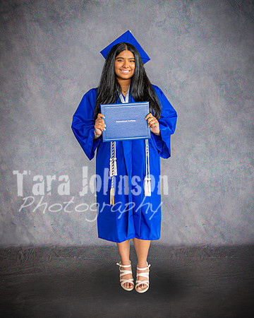 2025 IA Graduation - Gray Backdrop - TJP (275 of 359)