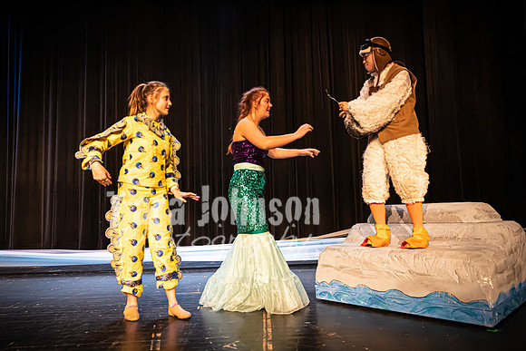 22 LHS Theatre - Mermaid R1 - Act 1 - TJP (51 of 363)
