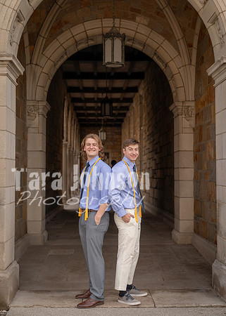 Emma & Friends Grad Photos W25 (86 of 96)