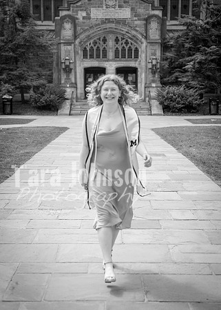 24 Grad Pictures - Kara BW-30