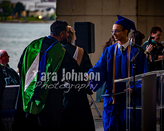 22 IA Grad - Angle #1 Entrance - TJP (59 of 124)