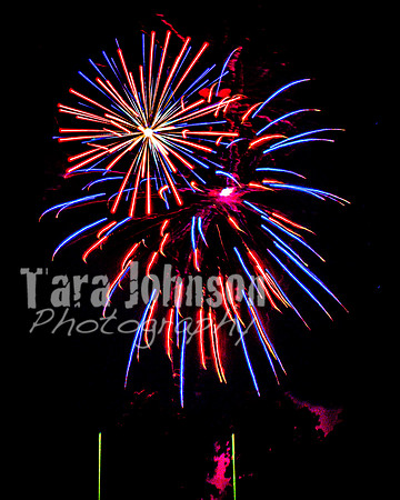 2022 LHS Fireworks - TJP (15 of 90)