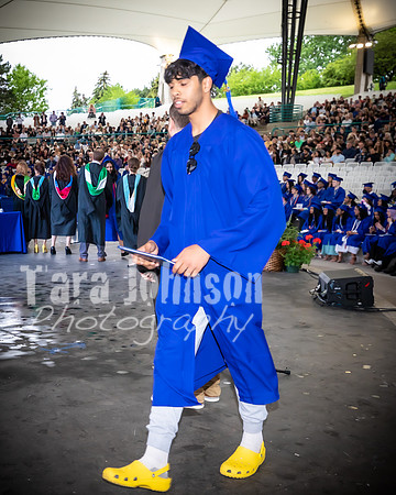 22 IA Grad - Angle #4 Celebration Walk - TJP (14 of 345)