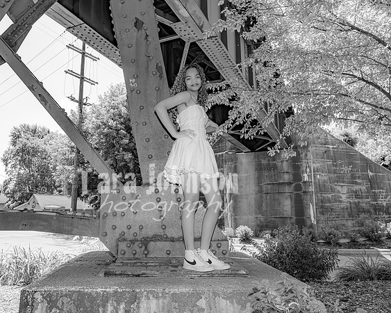 Anna Allen @ Central Park in Milford - BW - TJP (75 of 100)