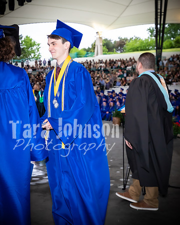 22 IA Grad - Angle #4 Celebration Walk - TJP (27 of 345)