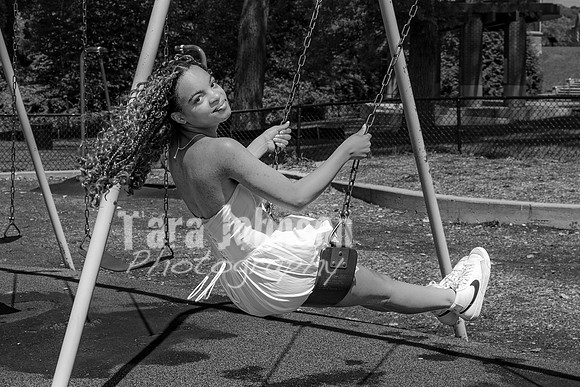 Anna Allen @ Central Park in Milford - BW - TJP (91 of 100)