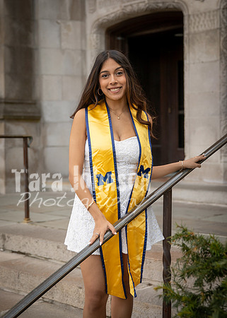 Leah & Friends Grad Photos (79 of 190)