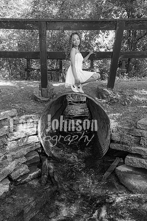 Anna Allen @ Central Park in Milford - BW - TJP (52 of 100)
