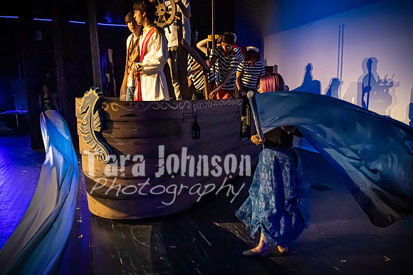 22 LHS Theatre - Mermaid R1 - Act 1 - TJP (26 of 363)
