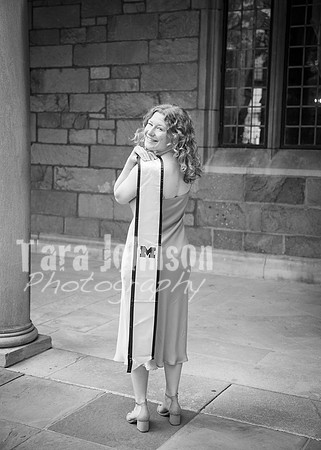 24 Grad Pictures - Kara BW-9