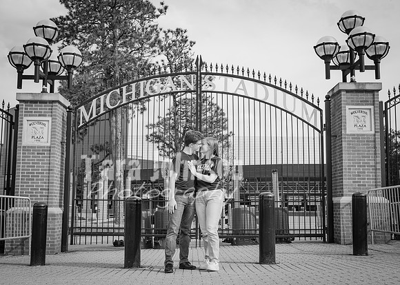 24 U of M Grad Photos - Audrey-94