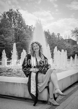 24 Grad Pictures - Kara BW-95