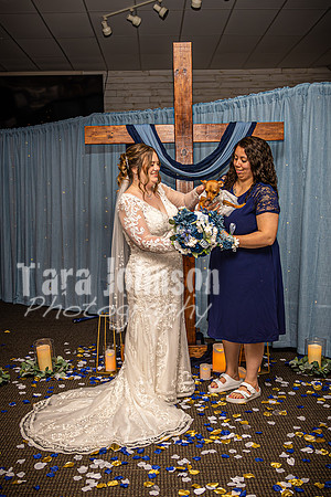 Mitch & Kelly - Kelly with Friends & Family - TJP (8 of 15)