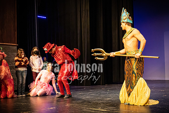 22 LHS Theatre - Mermaid R1 - Act 1 - TJP (91 of 363)