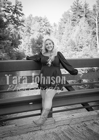 24 Senior Photos - Grace Fitzgerald B&W (1 of 171)