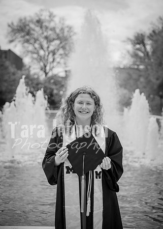24 Grad Pictures - Kara BW-88