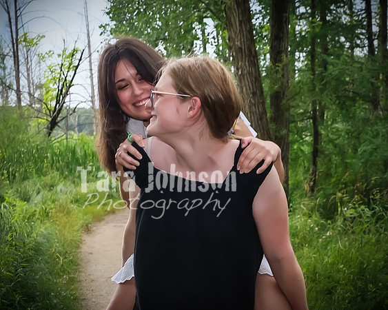 Emily Earl (with Amy & Emma) - TJP (13 of 20)