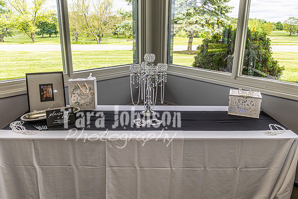 J. & D. Klann - Wedding Prep - TJP (21 of 40)