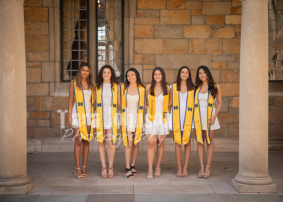 Leah & Friends Grad Photos (2 of 190)